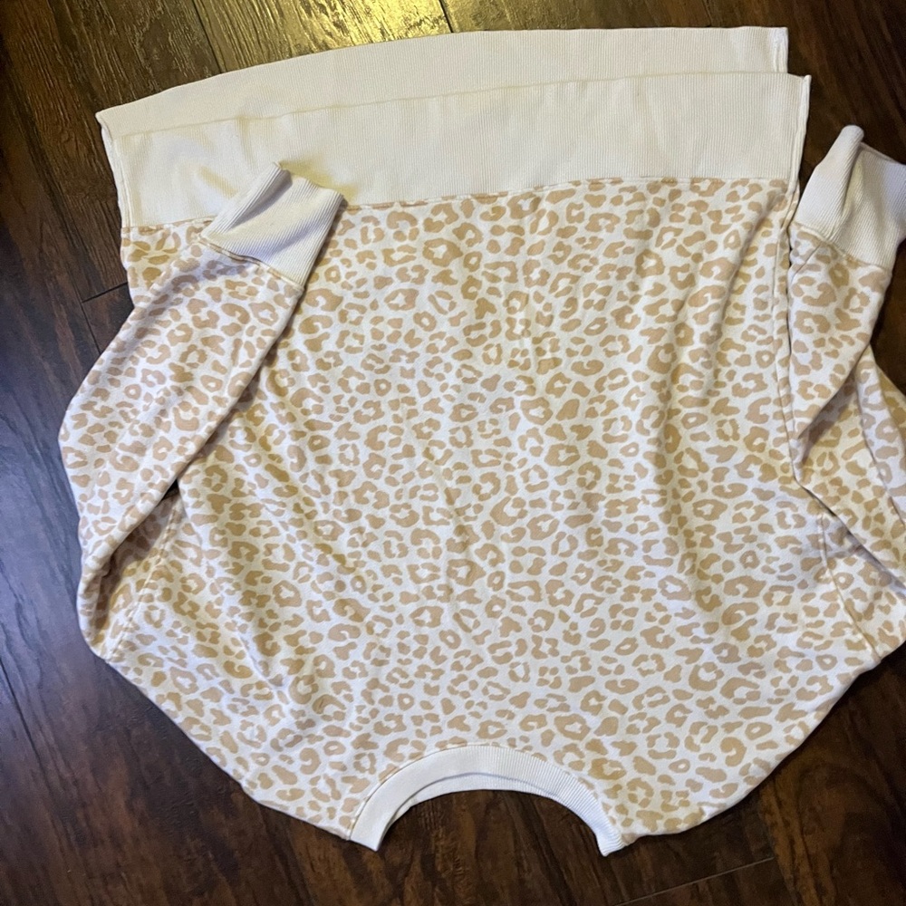 Leopard Print Crew Neck Sweater